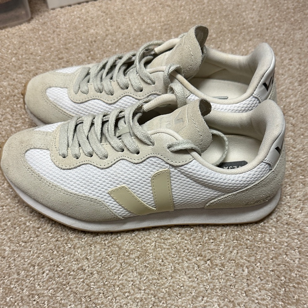 Veja White and Beige Sneakers - Picture 2 of 11